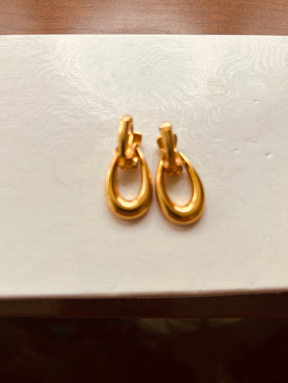 Avon clip gold tone earrings small door knocker style casual business evening